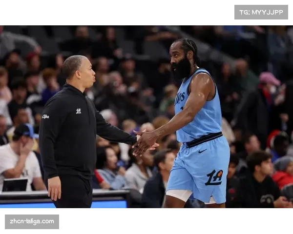 快船为新援科林斯布置防守挑战卢指导要求能灵活换防一到四号位