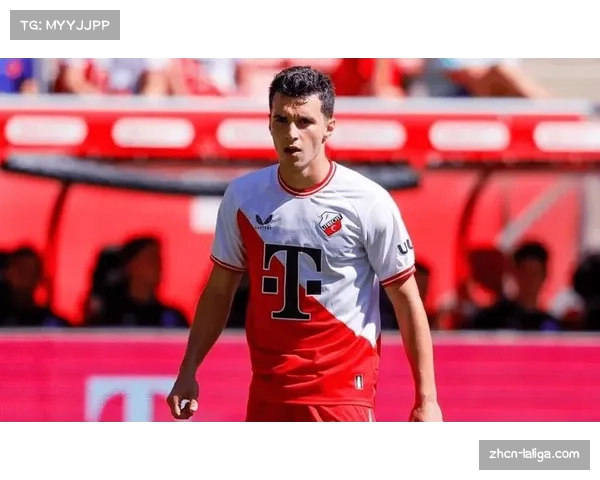 乌德勒支老帅扬斯迎执教里程碑 将成荷甲执教场次第二多