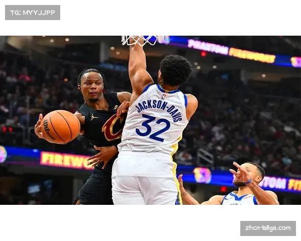 勇士队比赛末段战术选择分析 科尔如何平衡风险与收益